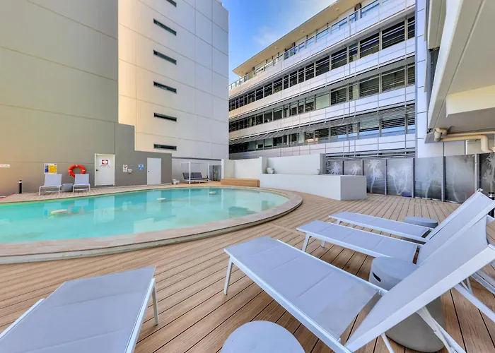 Pandanas Studio Darwin Cbd Water Views