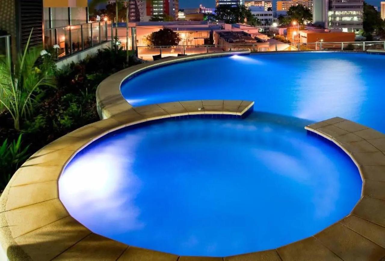 Pandanas Cbd Water Views Apartment *